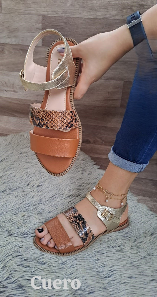 Sandalias de Cuero con Estilo Serpiente y Dorado