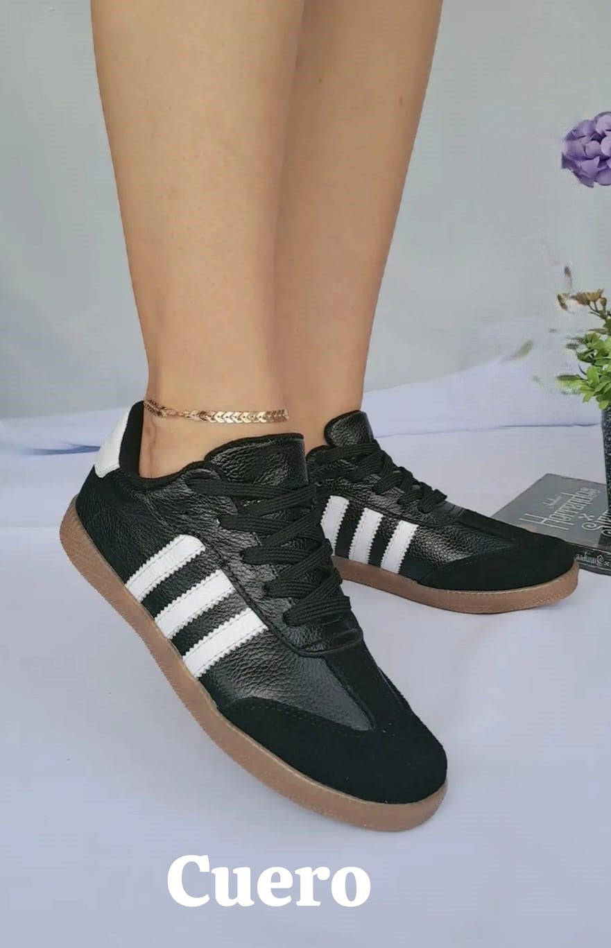 Tenis Deportivos en Cuero - Negro con Detalles Blancos